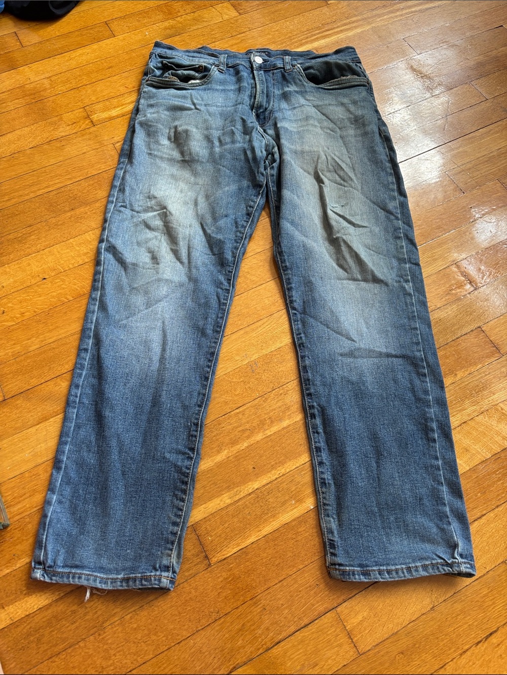 Lucky Brand Men's Straight-Fit Faded Blue Jeans